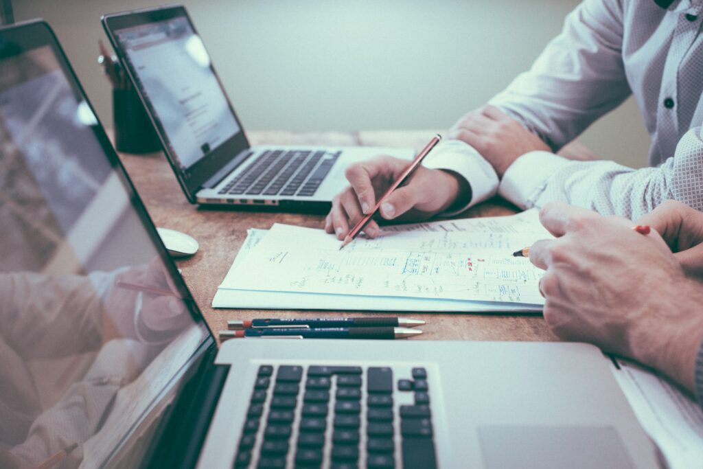 5 Smart Tips to Manage Your Finance With Technology